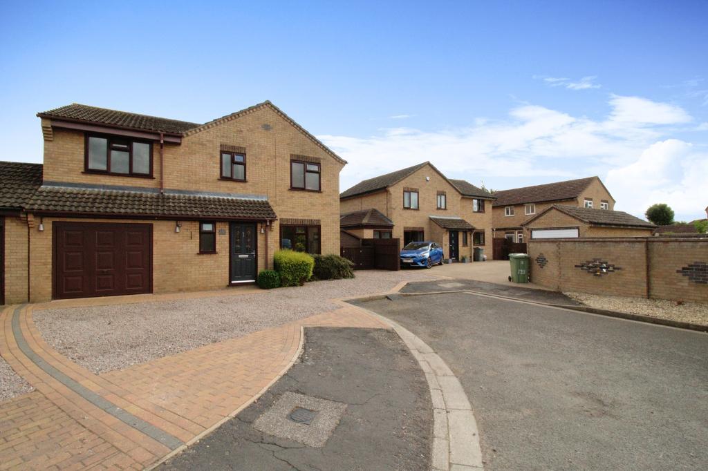 Swift Close, Deeping St James, Market Deeping, Lincolnshire, PE6 8QS